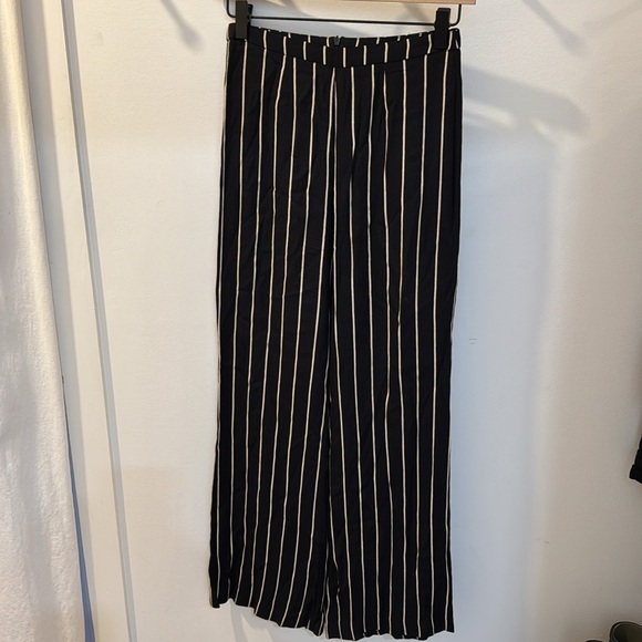 Reformation Pants Size 2P - Picture 11 of 12